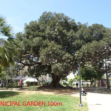 Tina Szálloda Hriszí Aktí Haniá