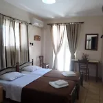 Tina Hotell Chania (Crete)