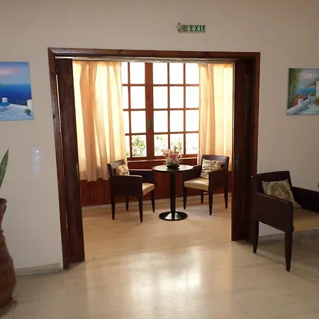 Tina Hotel *