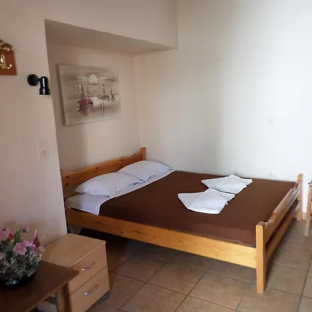 Tina * Chania (Crete)