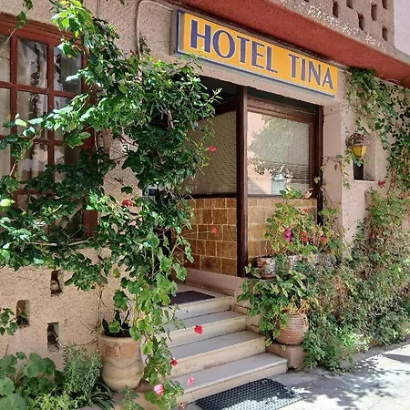 Tina Hotel *