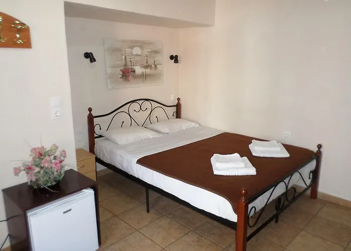 Ξενοδοχείο Tina Χανιά